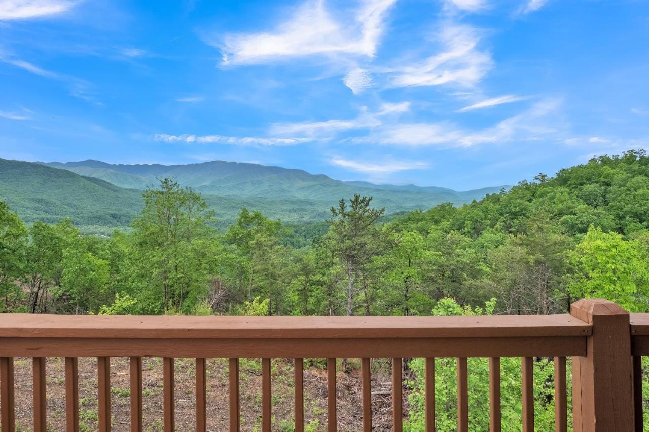 Sky Views - Panoramic Views Cabin Gatlinburg Esterno foto